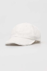 Bavlněná baseballová čepice Guess bílá barva
