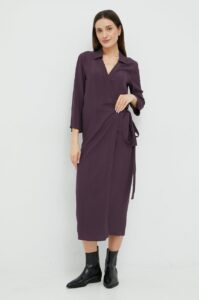 Šaty Sisley fialová barva