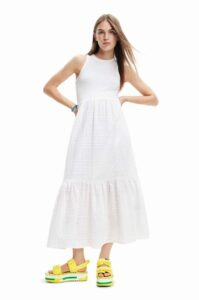 Šaty Desigual bílá barva