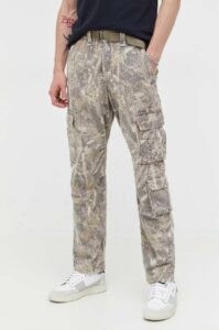 Bavlněné kalhoty Abercrombie & Fitch zelená